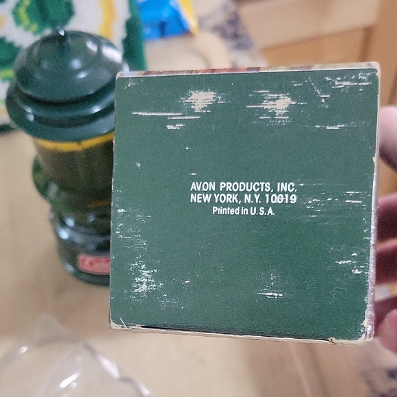 AVON- Coleman Lantern Wild Country Col. - Picture 2 of 8